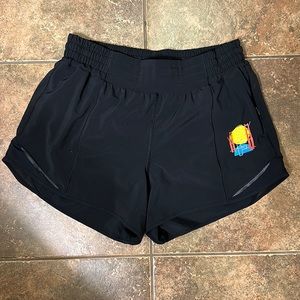 NWOT Lululemon San Francisco hotty hot shorts!
